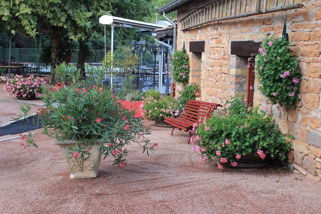 Hotel Restaurant Le Moulin De Saint Verand المظهر الخارجي الصورة