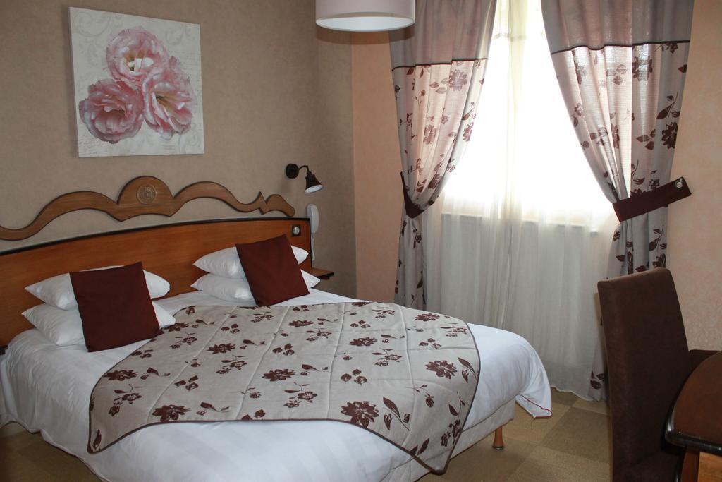 Hotel Restaurant Le Moulin De Saint Verand المظهر الخارجي الصورة